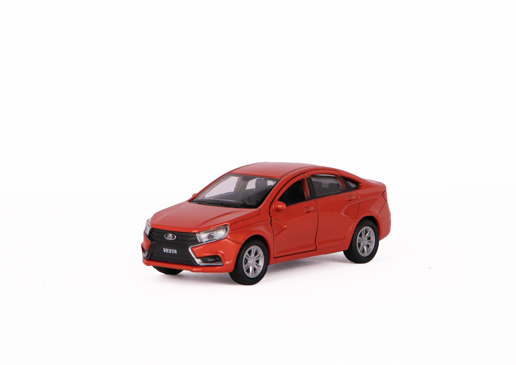 Машинка WELLY 1:38 LADA Vesta, пруж. мех., цвет в асс. Машинка WELLY 1:38 LADA Vesta, пруж. мех., цвет в асс.
