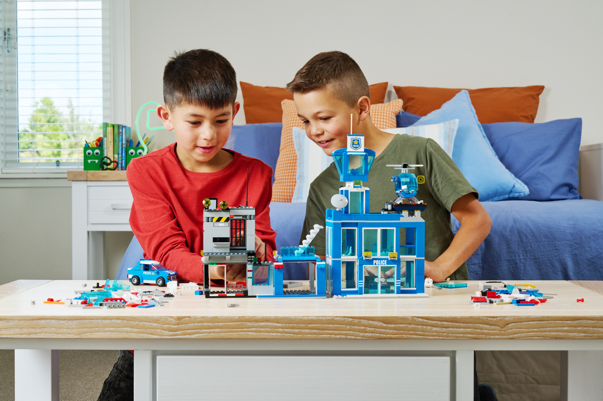 Конструктор ZURU MAX "Городские приключения" Полицейский участок S1, 889 дет.