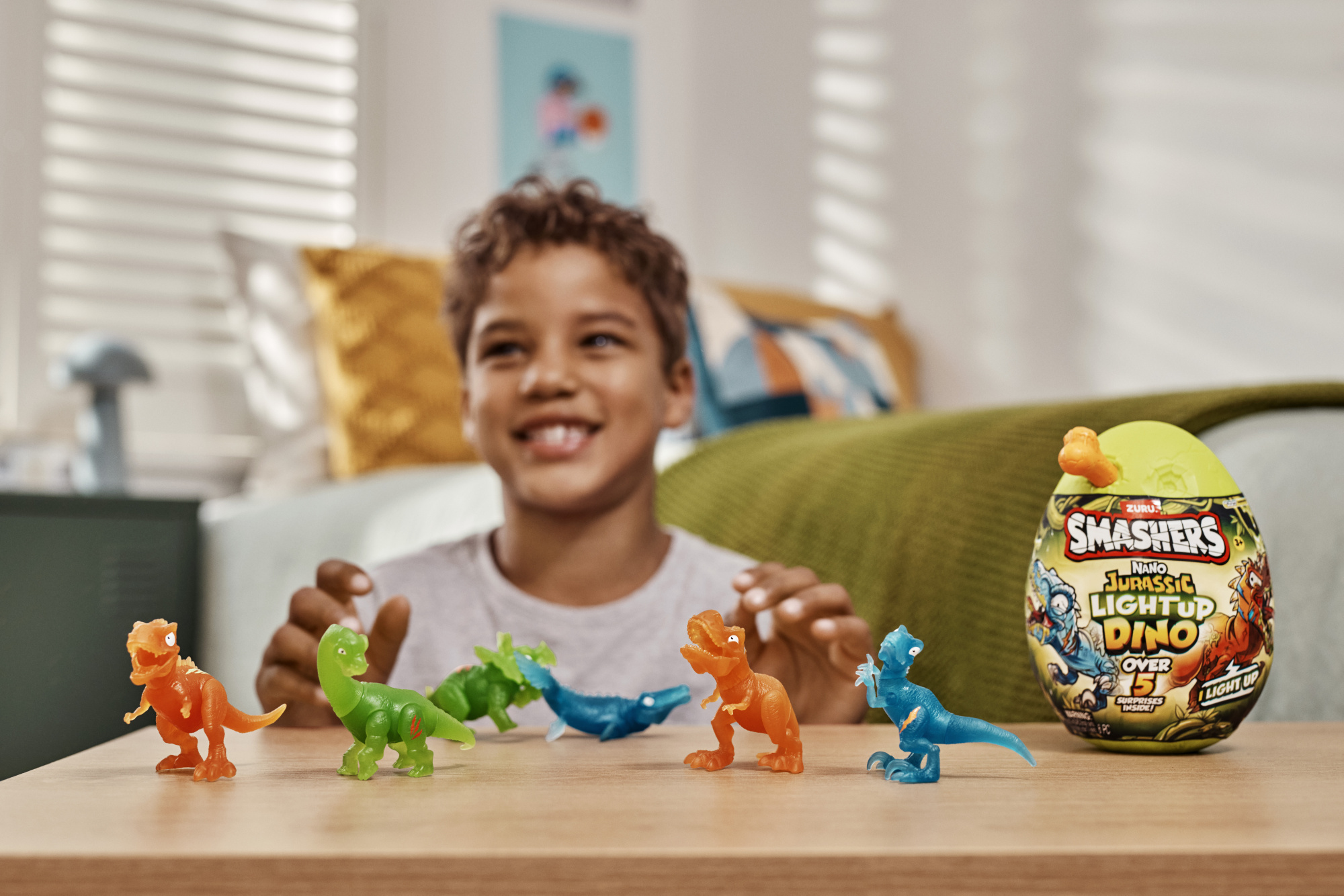 Игровой набор сюрприз в яйце Zuru Smashers Jurassic Light up Dino, с акс., в асс.