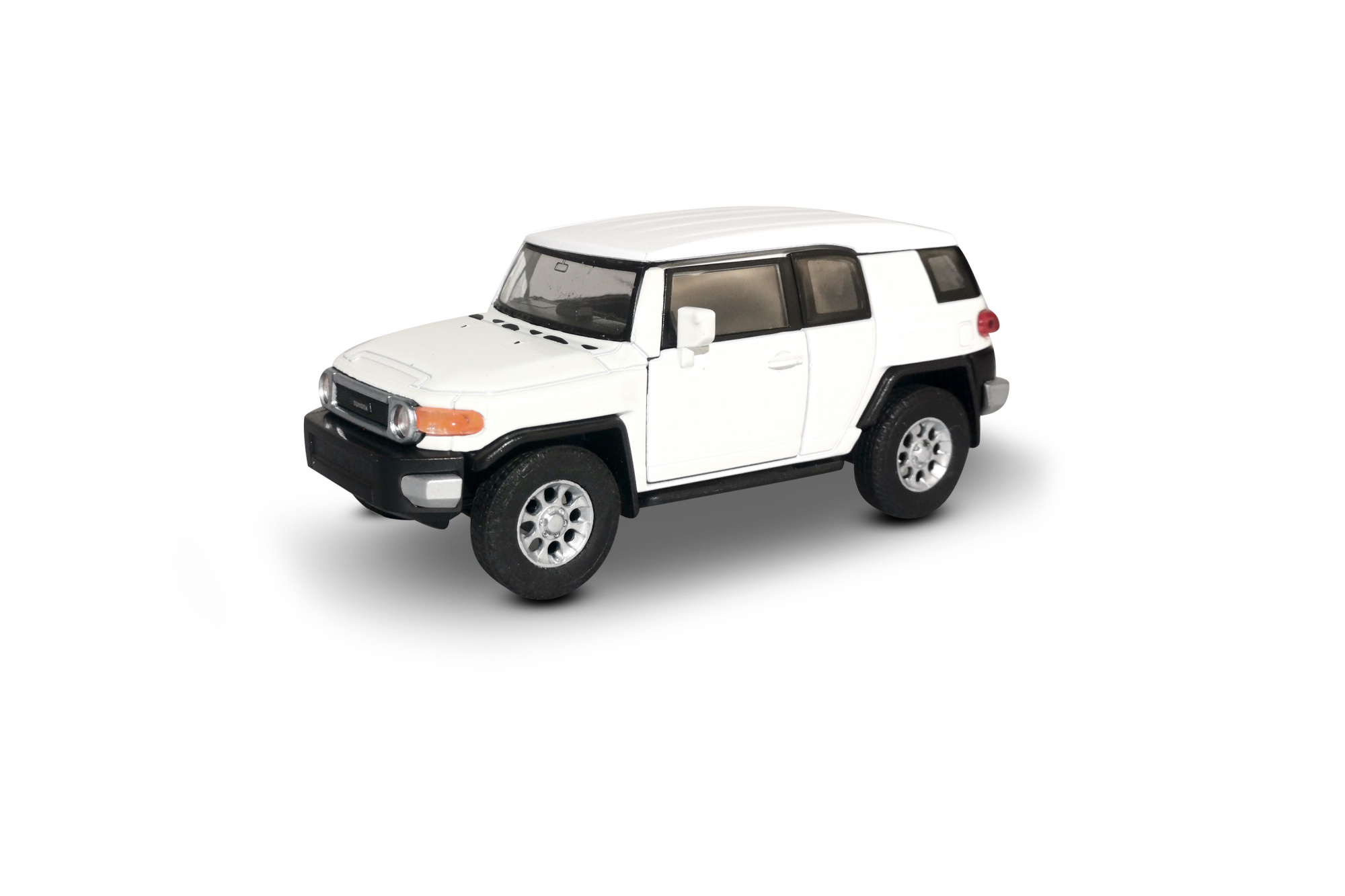 Машинка WELLY 1:38 Toyota FJ Cruiser, пруж. мех., цвет в асс.