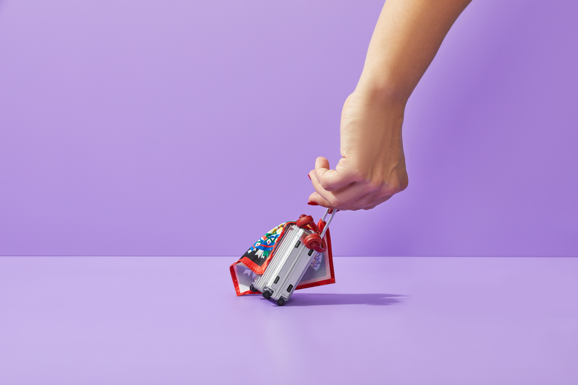 Капсула-сюрприз ZURU 5 Surprise "Модные миниатюры" S2 с акс. в асс., дисплей-бокс 18шт.