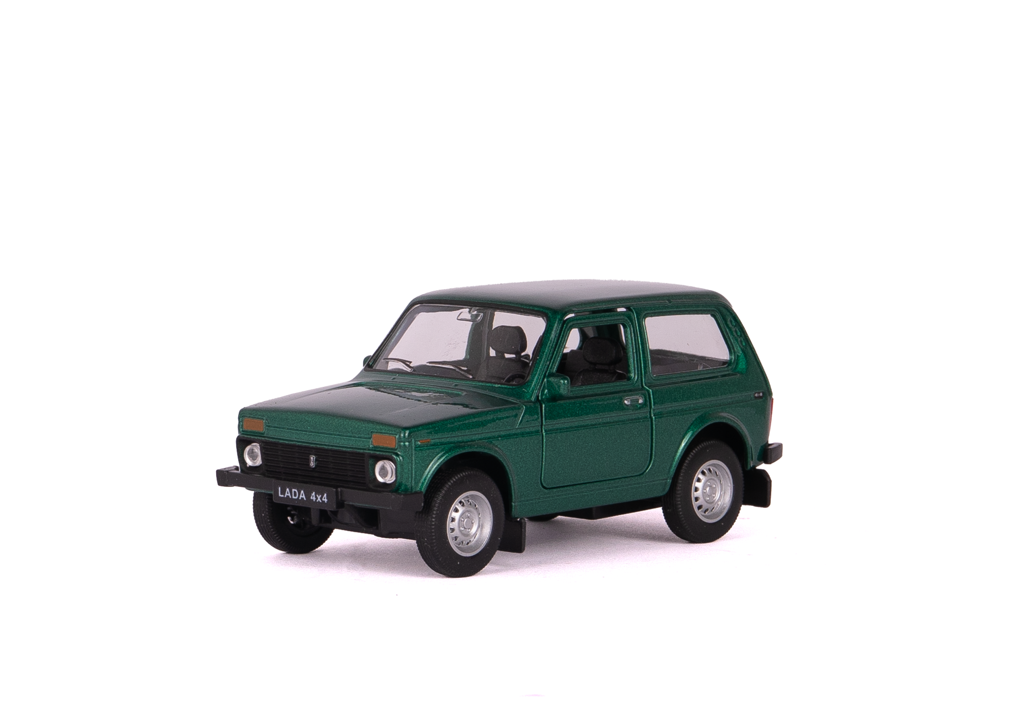 Машинка WELLY 1:38 LADA Niva, пруж. мех., цвет в асс.