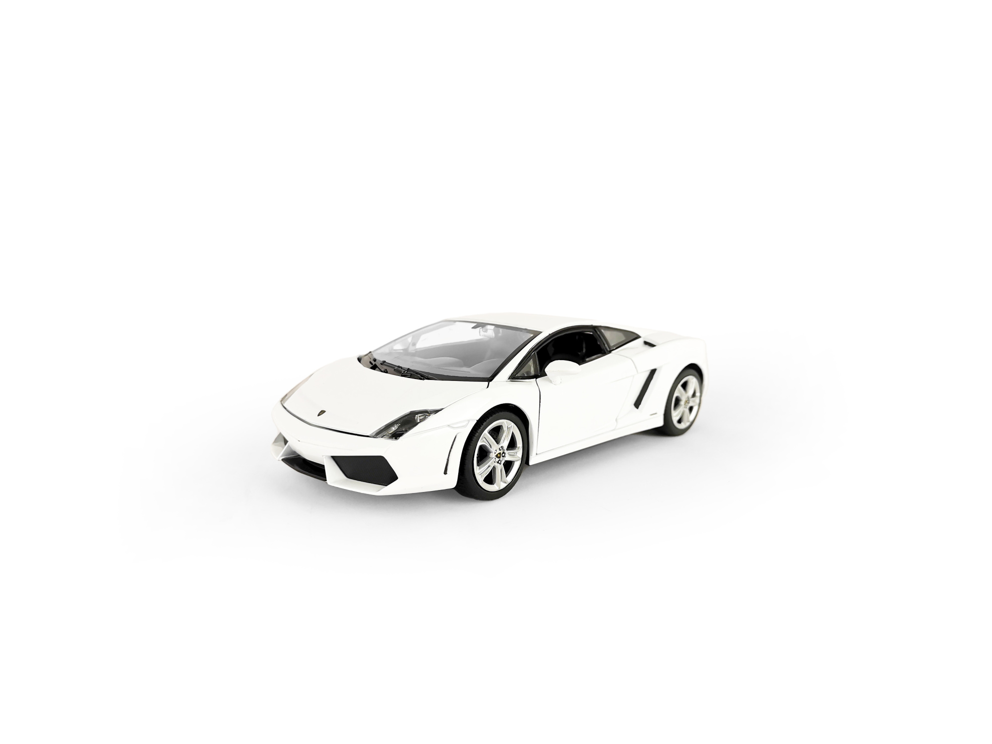 Машинка WELLY 1:24 Lamborghini Gallardo LP560-4, белый