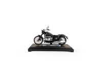 Мотоцикл WELLY 1:18 BMW R 18, черный