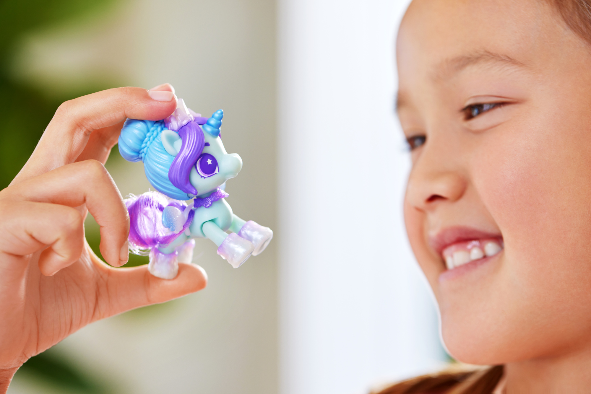 ZURU 5 Surprise "Единорожки" S7 хамелеон с акс.,игрушка-сюрприз, дисплей-бокс 13шт.