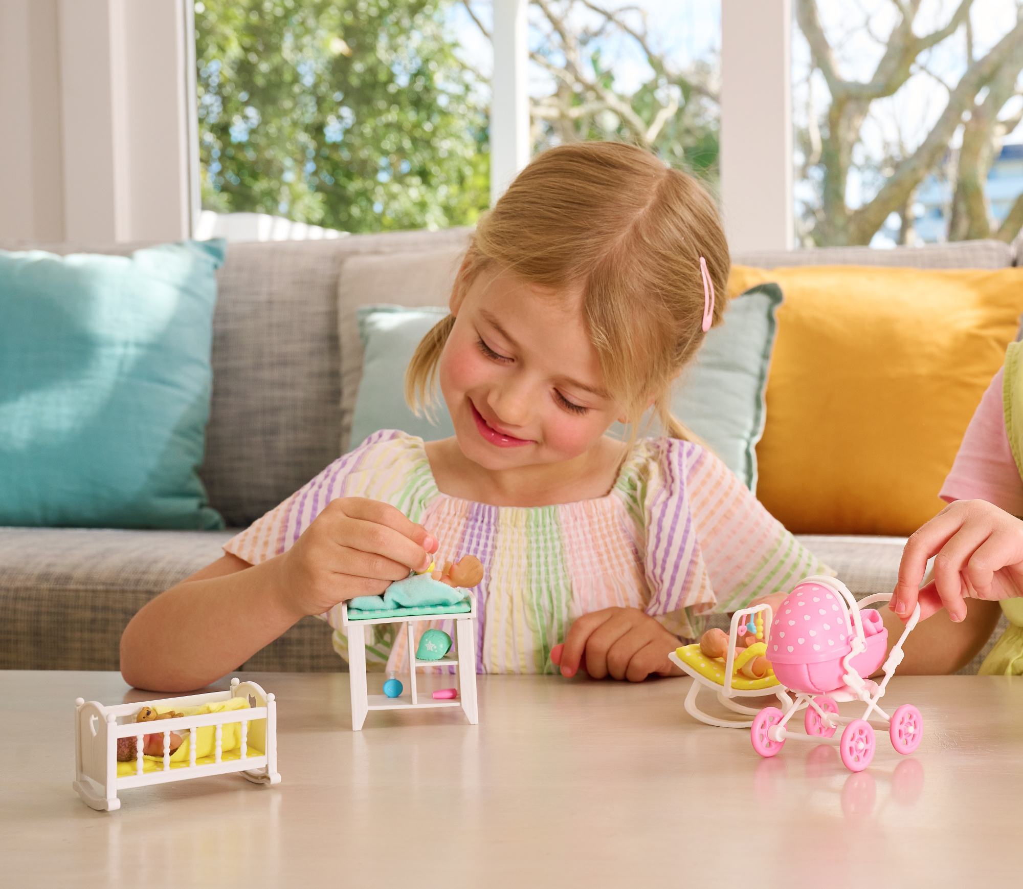 Капсула-сюрприз ZURU 5 Surprise "Мой малыш" S1 с акс. в асс., дисплей-бокс 13шт.